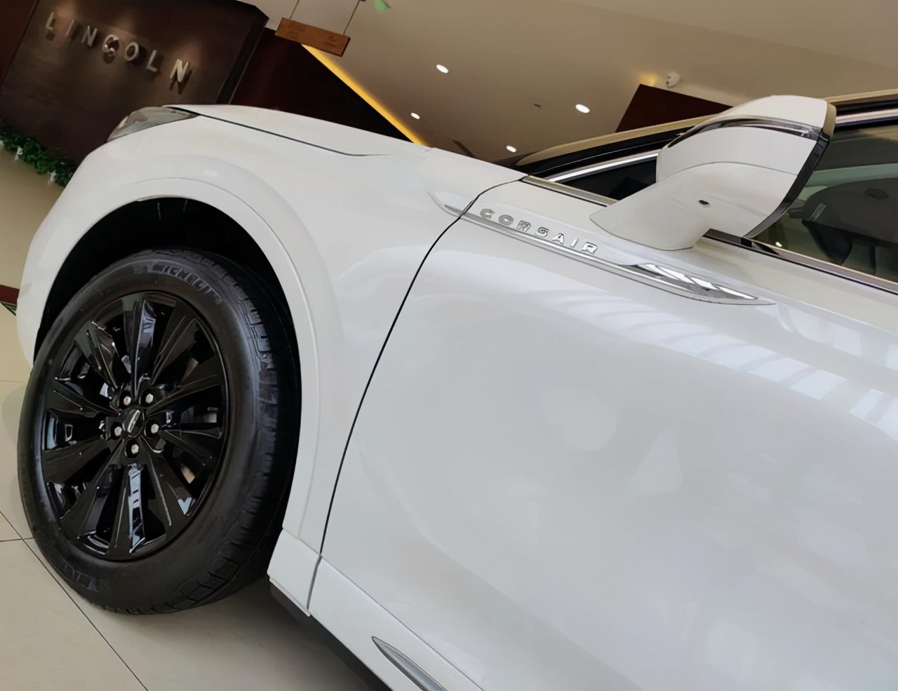 怎样在新青年心里种草|林肯暴增80%之谜