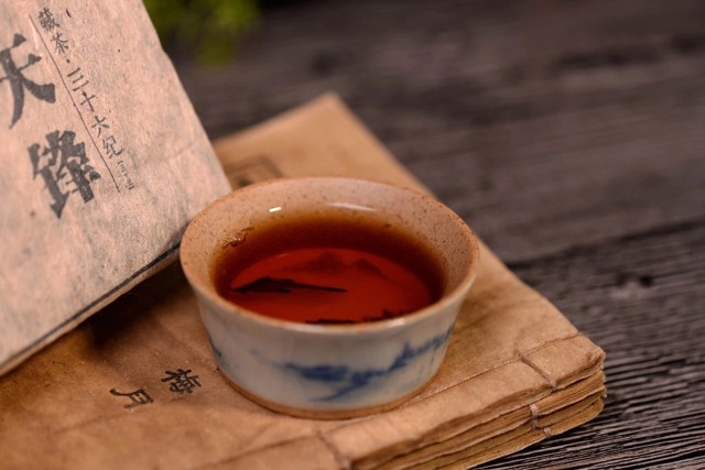 普洱生茶与熟茶哪个更适合入门,关于普洱茶生茶和熟茶的区别知识