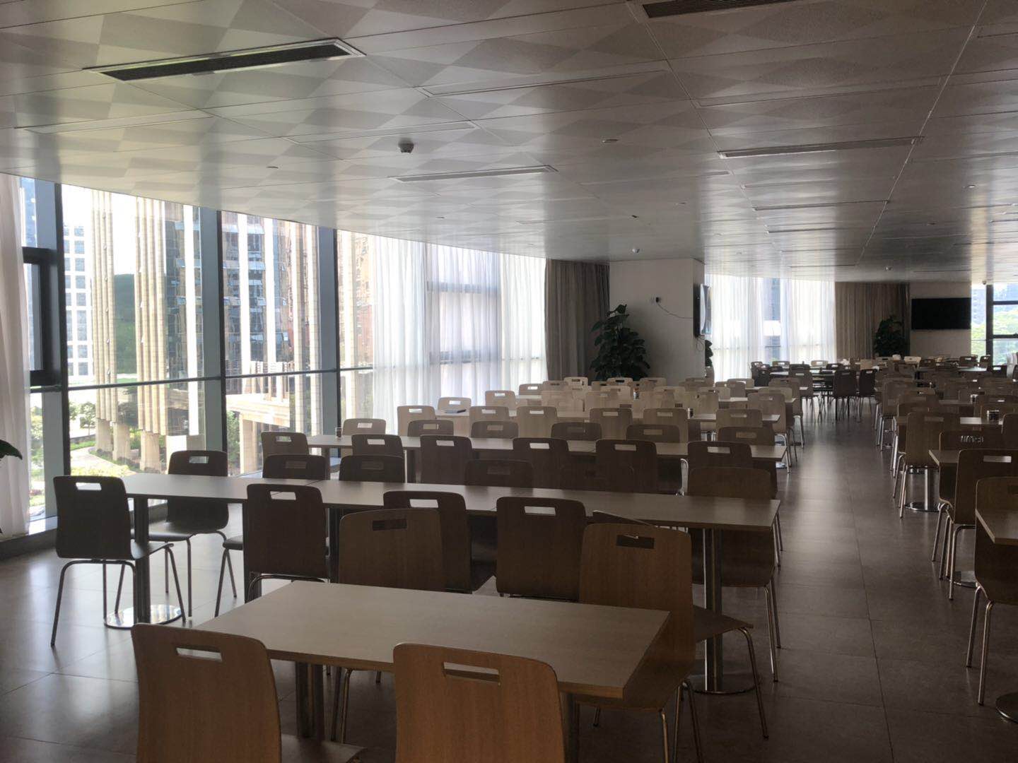 丢卡找卡太费劲？智慧食堂来帮你