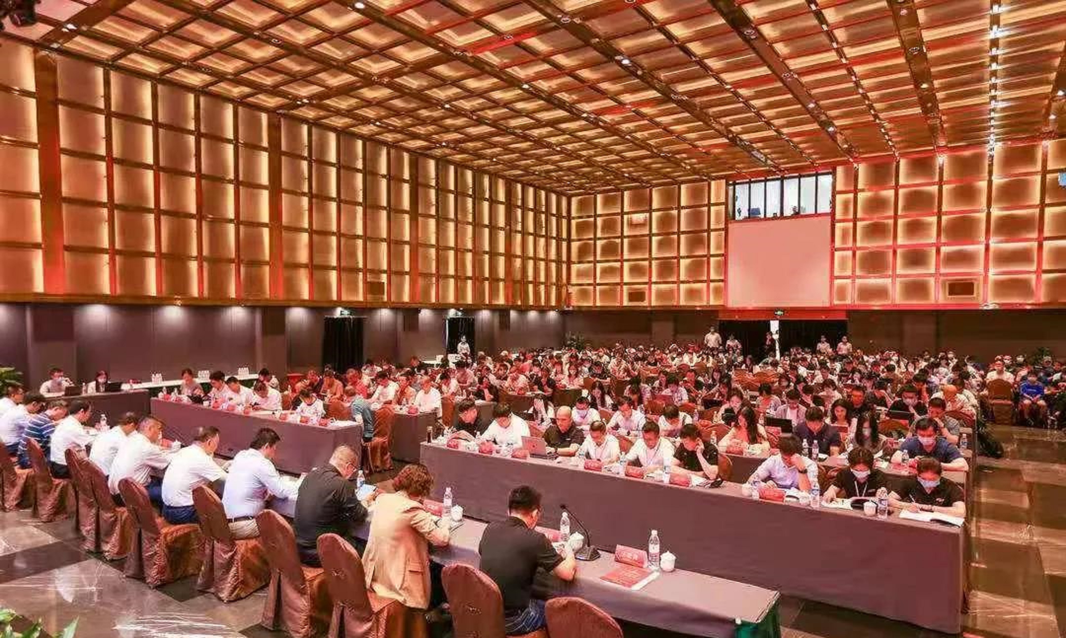 644.22亿！四川遂宁第一家A股上市公司，大掌柜61岁接“帅印”