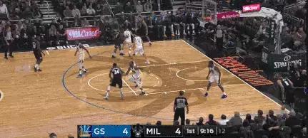 勇士打雄鹿22-23决胜时刻,勇士加时击败雄鹿高光时刻