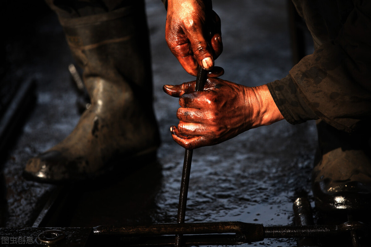 麂皮雪地靴脏了怎么清洗,翻毛皮雪地靴鞋脏了怎么清洗妙招