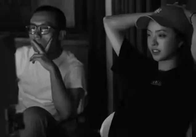 “群聊3姐妹”曾言论惹争议，今王文也逐梦导演圈，另外2位怎样了