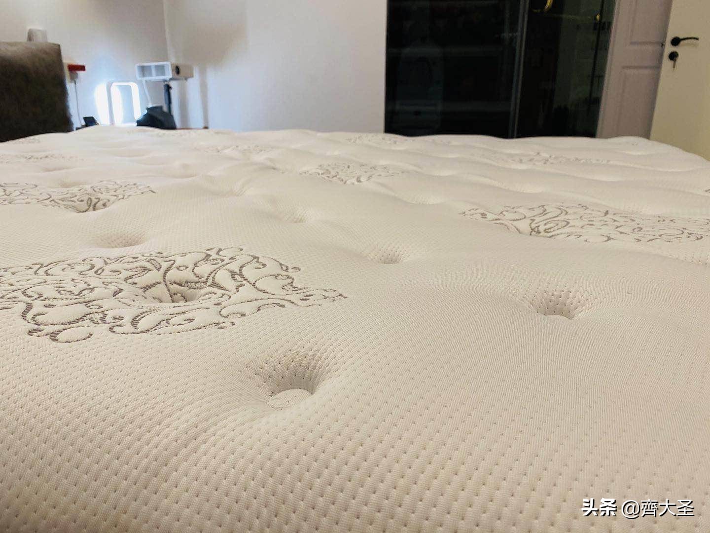 买什么性价比高的床垫,怎么买床垫靠谱性价比又高