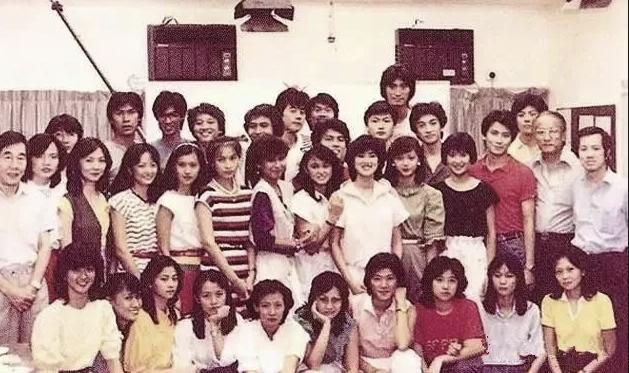 蓝洁瑛为什么落在五台山 (为什么蓝洁瑛有艳绝五台山)