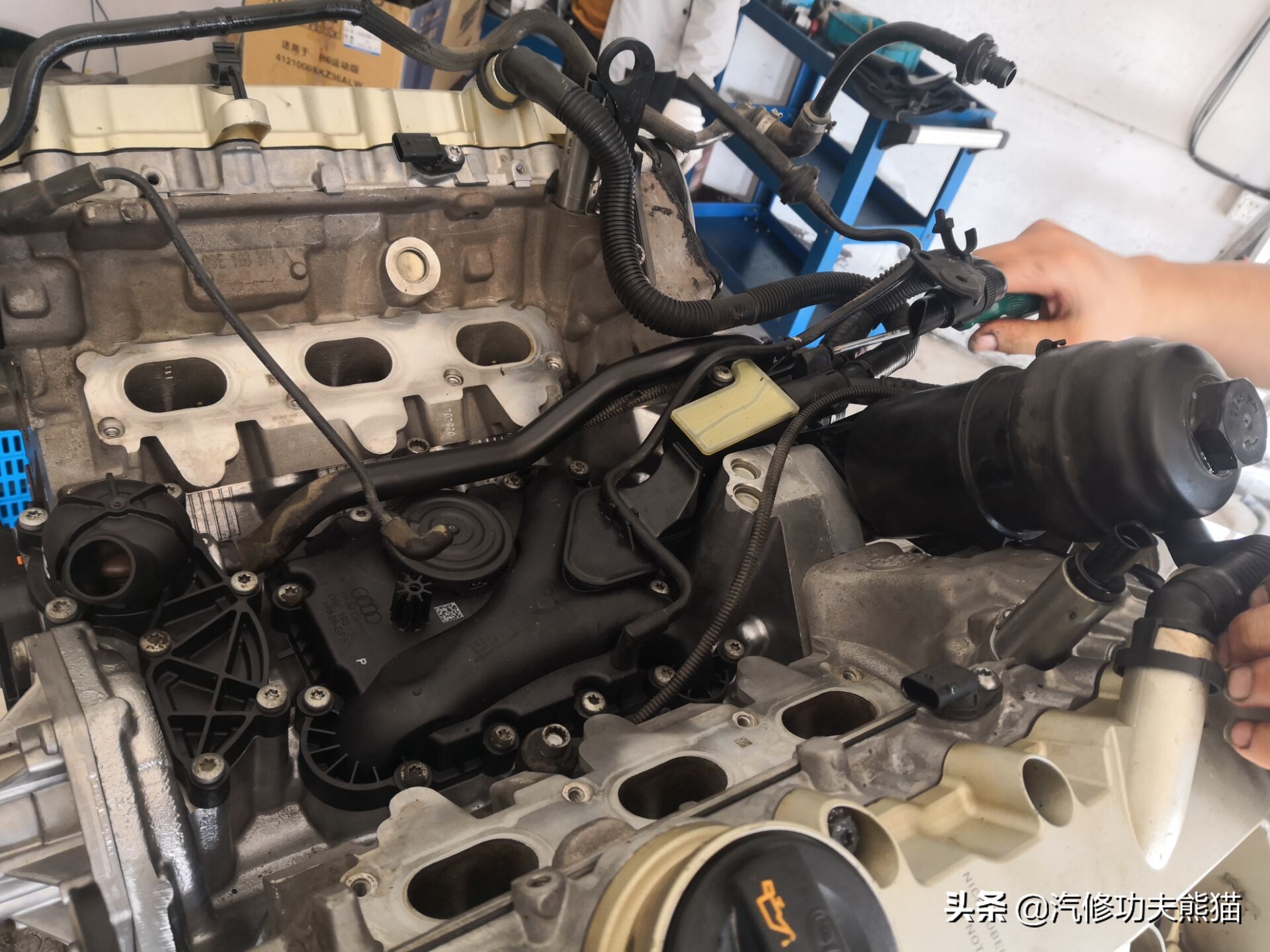 奥迪a6l2.4免拆烧机油处理靠谱吗,奥迪a6l2.4烧机油大修注意事项