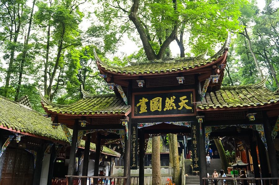 假期最适合四川旅游的地方,四川哪些地方比较适合出游