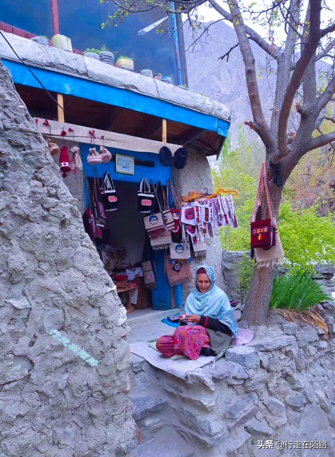 亚洲最封闭村庄：快递三个月才能到手，女人养家一个顶仨