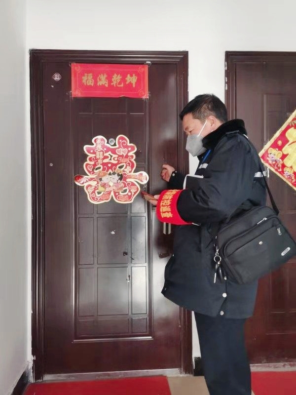 洪泽区高良涧临河网格员杨秀林:守好“疫”线换来千家万户安宁