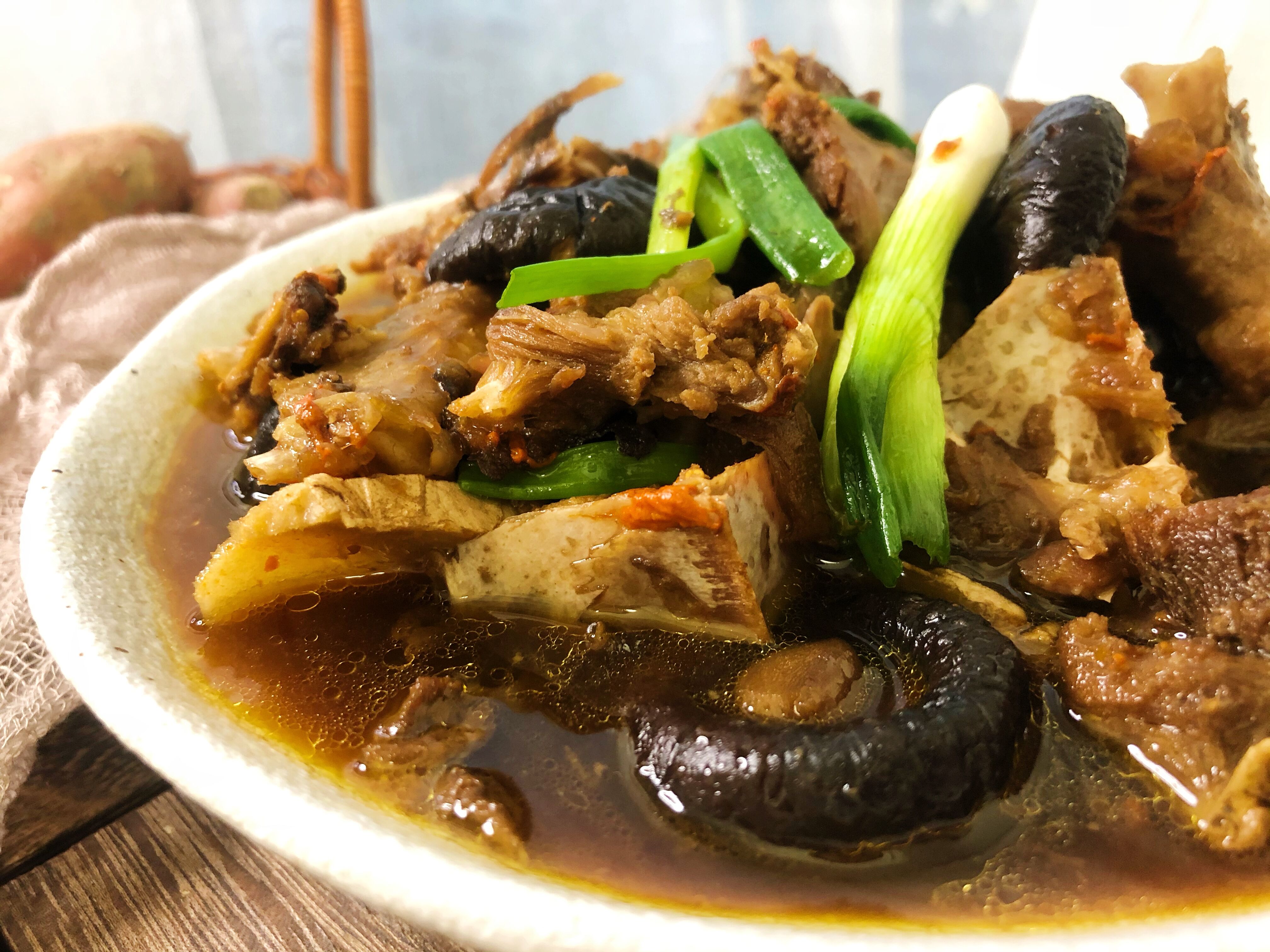 怎么焖鸭又香又好吃,好吃又简单的不可思议的香焖鸭