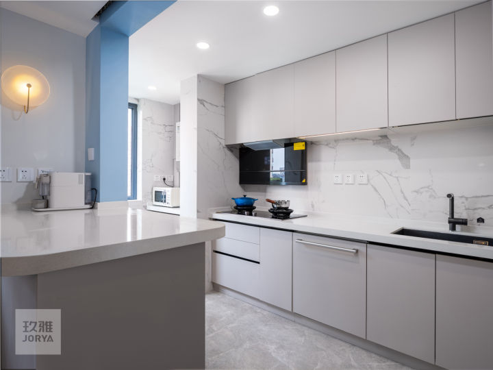 餐厅预留电视,终于实现了边做饭边追剧的愿望