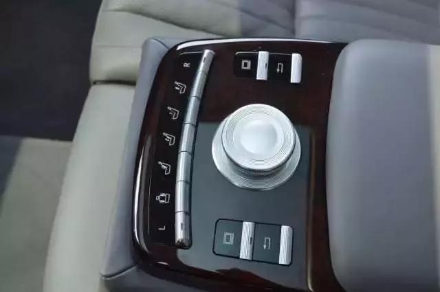 20万公里老款奔驰s600,老款奔驰s600对比新款