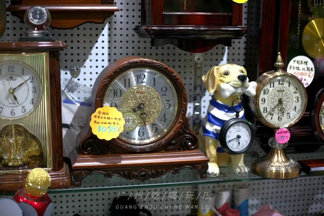 旧货市场机械胶片相机,120块的理光傻瓜胶片相机