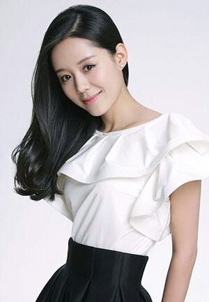 杨幂的公司签了好多有实力的美女,杨幂公司旗下的4位美女演员