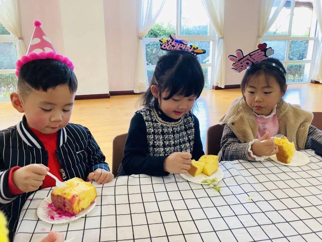 给孩子过生日是阴历好还是阳历好,孩子过生日选阳历还是阴历