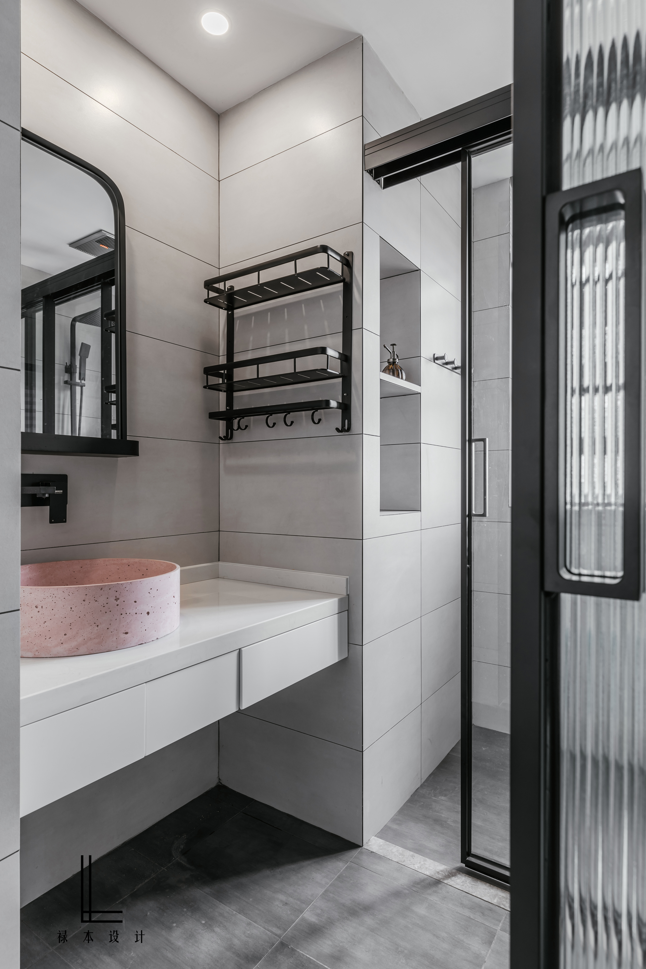 「天空城」住着你和我的城像天空，我在最高的高处摆好了筵席