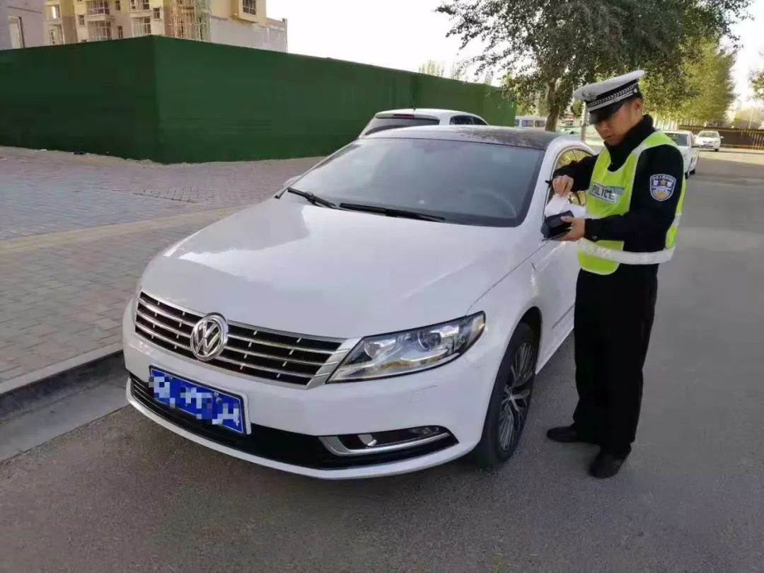 交警查车没有带驾照怎么办,交警查车没带身份证怎么处罚