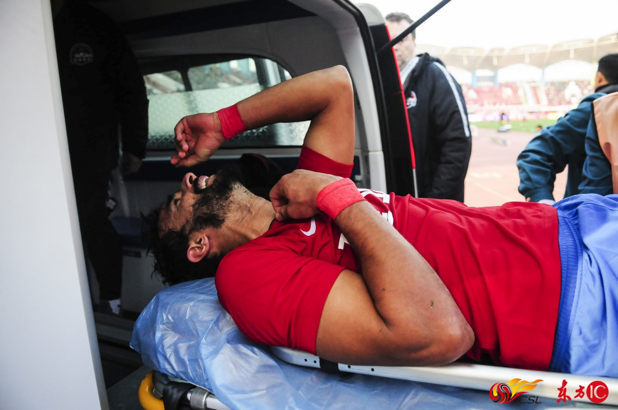 伤情证明上多处骨折,小腿胫骨开放性骨折伤情