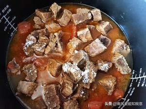 番茄土豆炖牛肉,番茄土豆炖牛肉的做法电饭煲