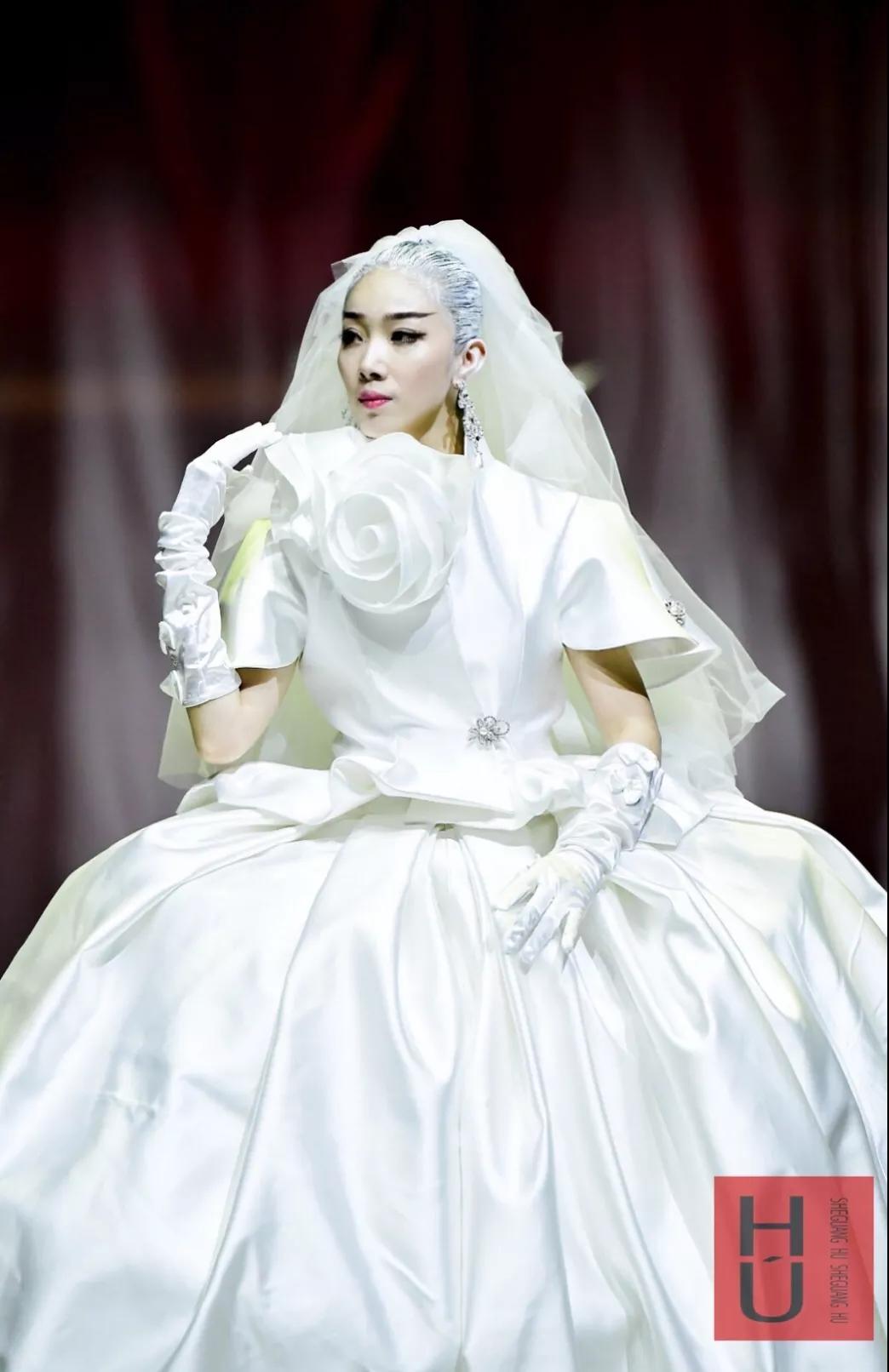 对话胡社光丝路·母亲大秀导演郭爽：为母亲留住芳华是我的初衷