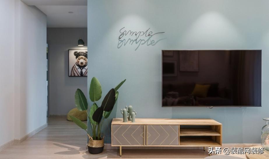 难以置信这竟是男孩子的家，清新柔软，女生见了都眼红