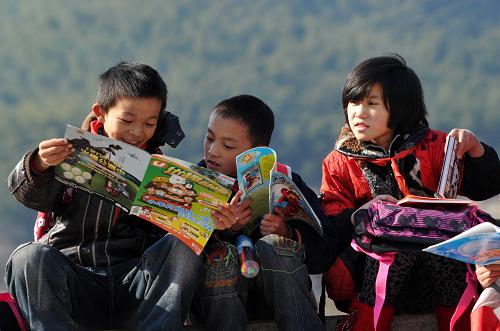 「怀融日历」9月8日，“国际扫盲日”，一起同文盲现象作斗争