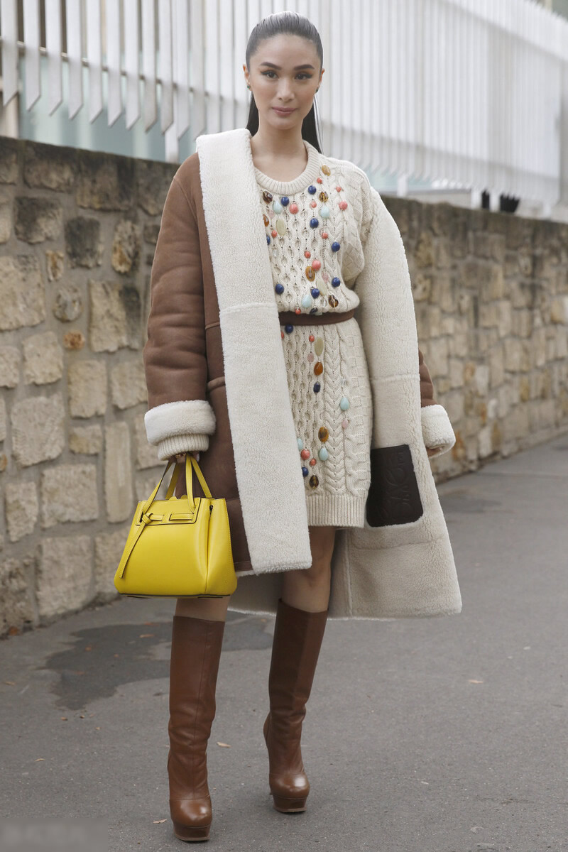 洪欣最新穿衣搭配,洪欣冬装穿搭