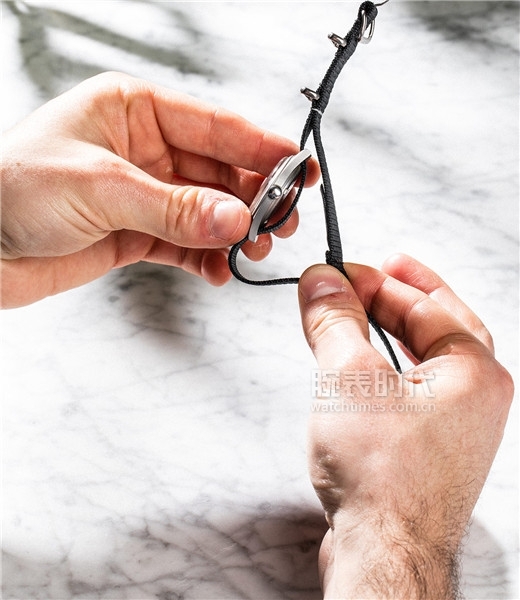 小米手环换表带教程,小米手表x5换表带图解