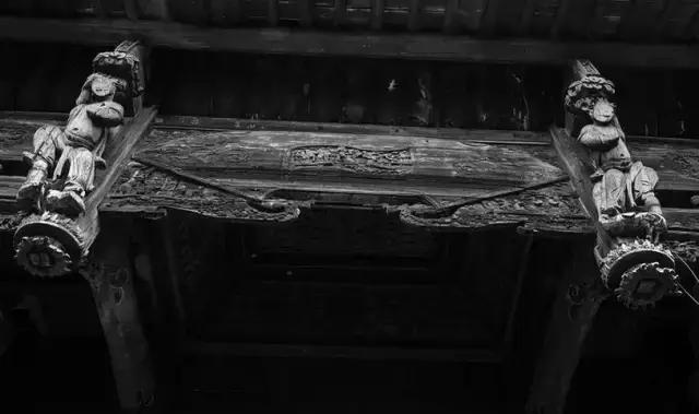 这个村庄一千年前建了个生态下水道，至今旱涝不惧