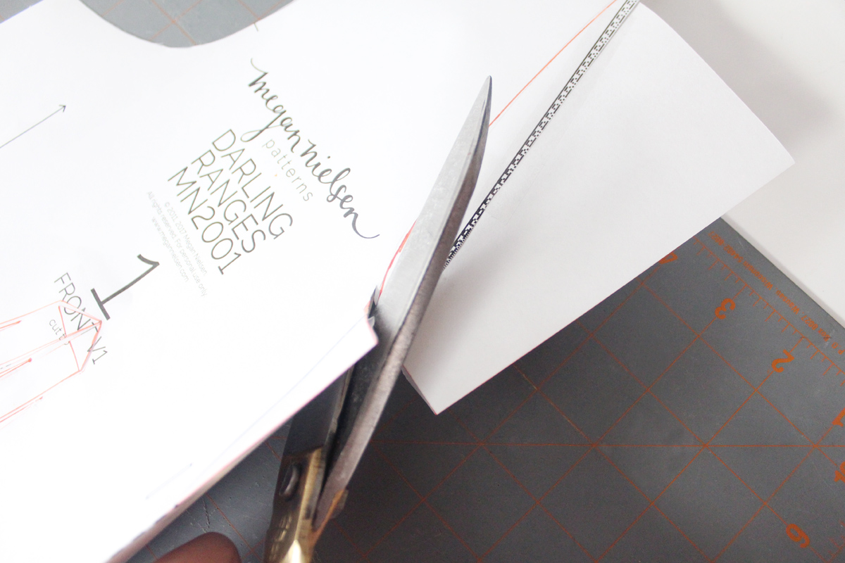 厚连衣裙领口大了怎么改小窍门,一字连衣裙领口大了怎么改小窍门