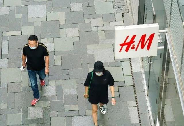 hm碰瓷棉花糖事件,hm碰瓷棉花