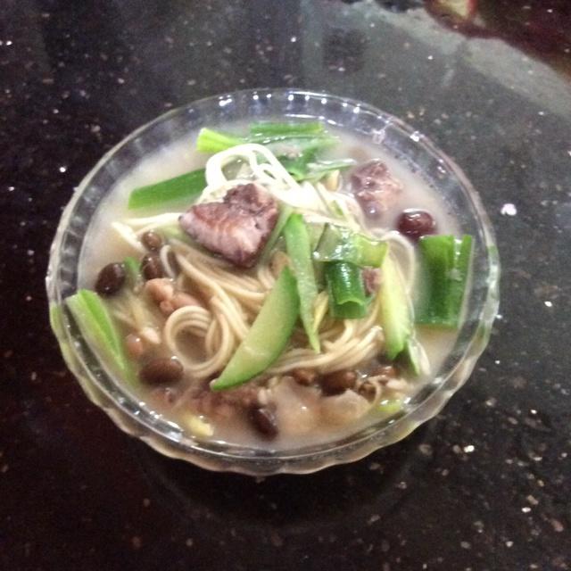 热门大骨汤的家常做法,大骨汤的做法大全集播放