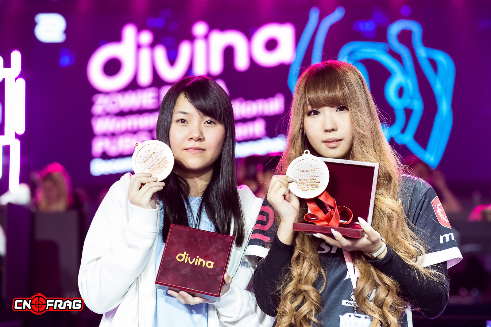 TheYearinPhotos-cnFrag2018年度电竞图片