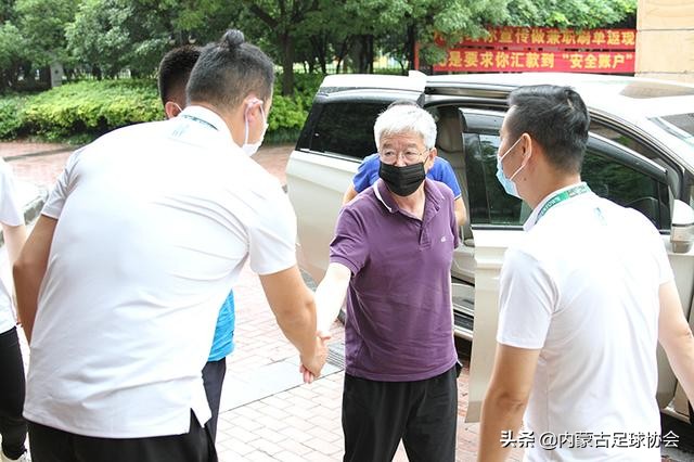 内蒙古足球协会副主席吴刚一行访问浙江绿城足球俱乐部