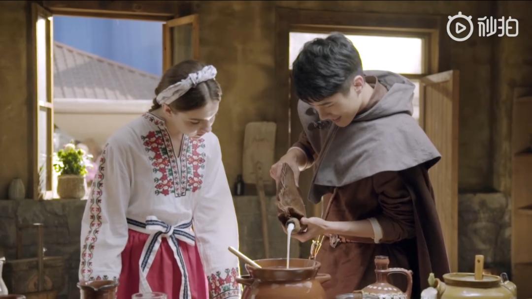 雷佳音帅气代言,雷佳音最新代言