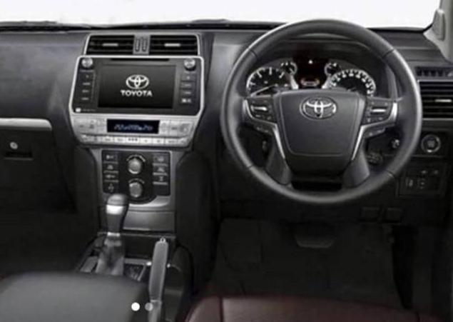 丰田霸道外观最新款,丰田霸道2019款3.5txl车长