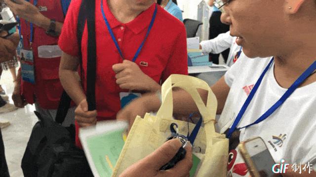 棣栨壒杩愬姩鍛樺叆浣忓寳浜啲濂ユ潙,闈掕繍鏉戣繍鍔ㄥ憳鍏ユ潙