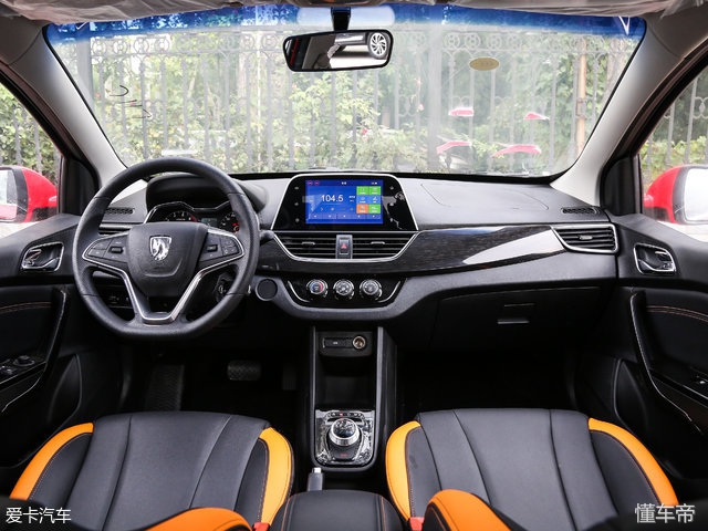 e2适合女生代步通勤小型车推荐,经济实用小型车推荐