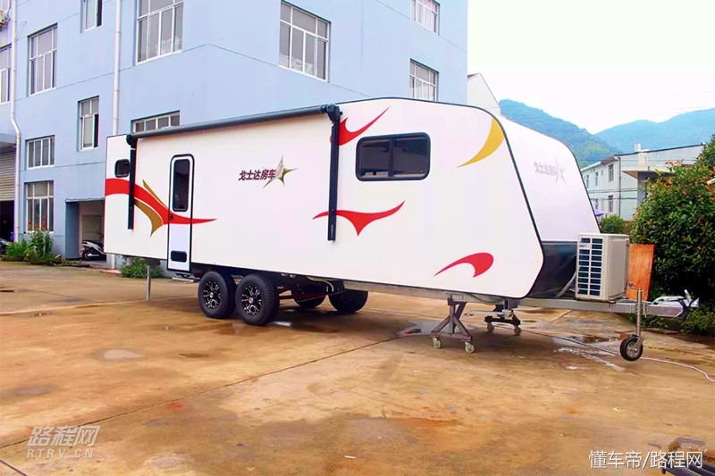 超级豪华8米双轴拖挂式房车,19.98万的皮卡房车