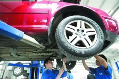 修车去4s店靠谱还是修理厂,修车4s店是按最好的修吗