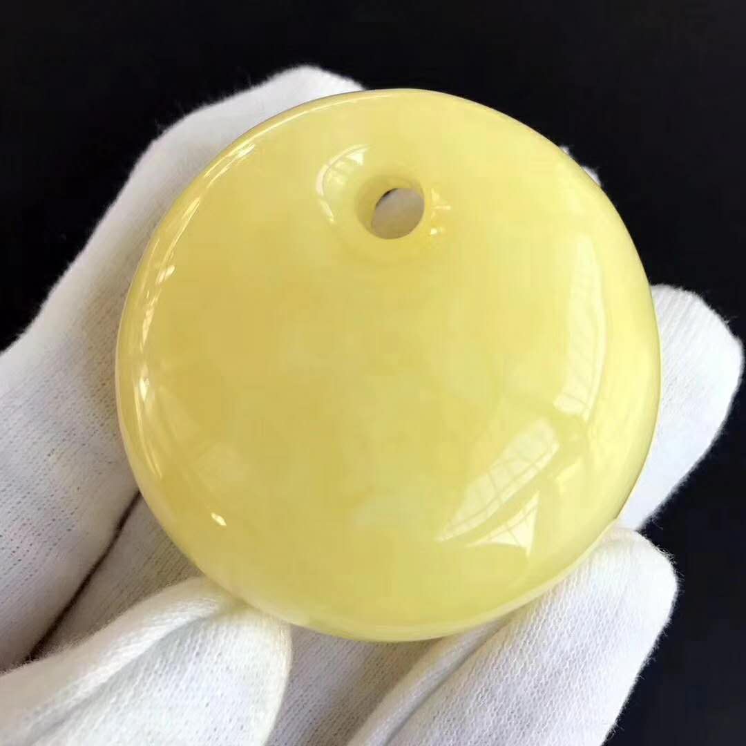 便宜蜜蜡和贵蜜蜡的区别,购买蜜蜡最大的7个误区