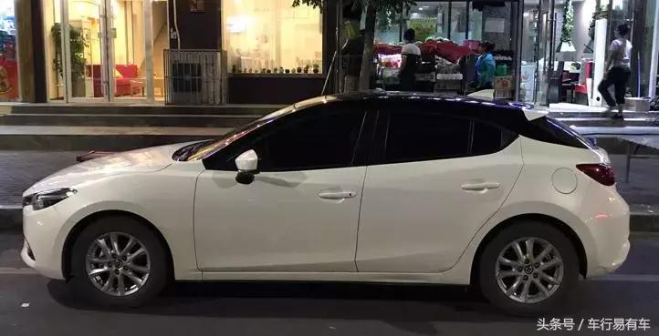 白色车顶贴黑膜需要备案吗,车顶贴的黑膜叫什么