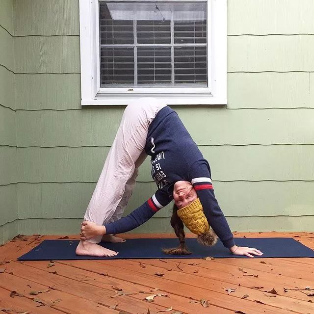 如何解决屁股太翘的烦恼,想要臀部比较翘应该发展哪块肌肉