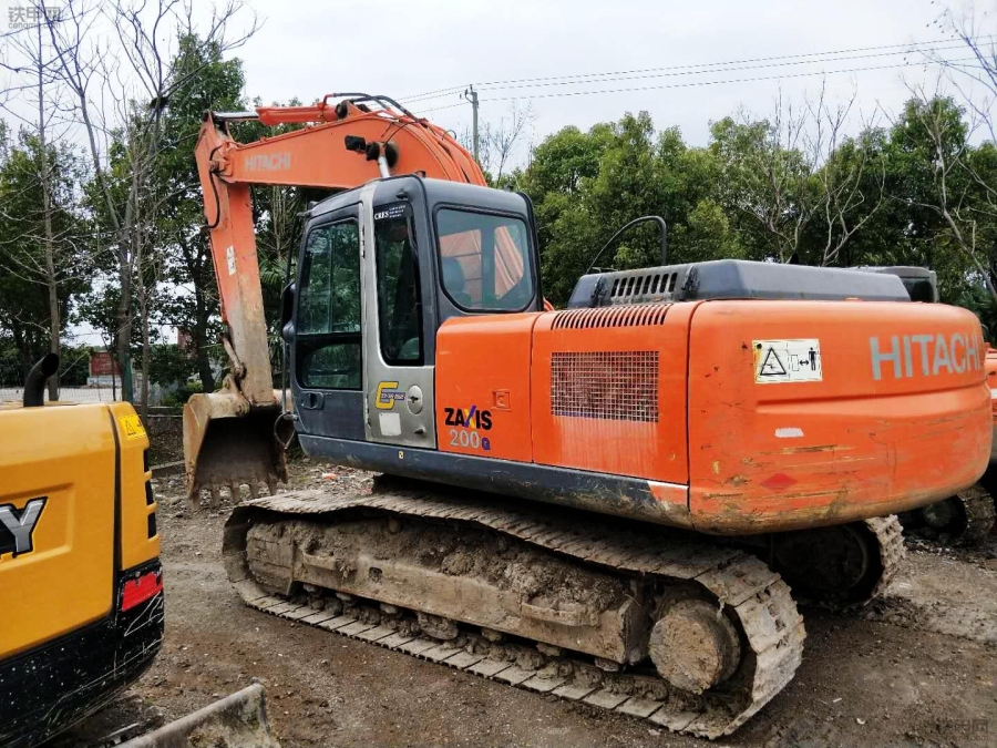 花60万提挖机,日立大挖便宜