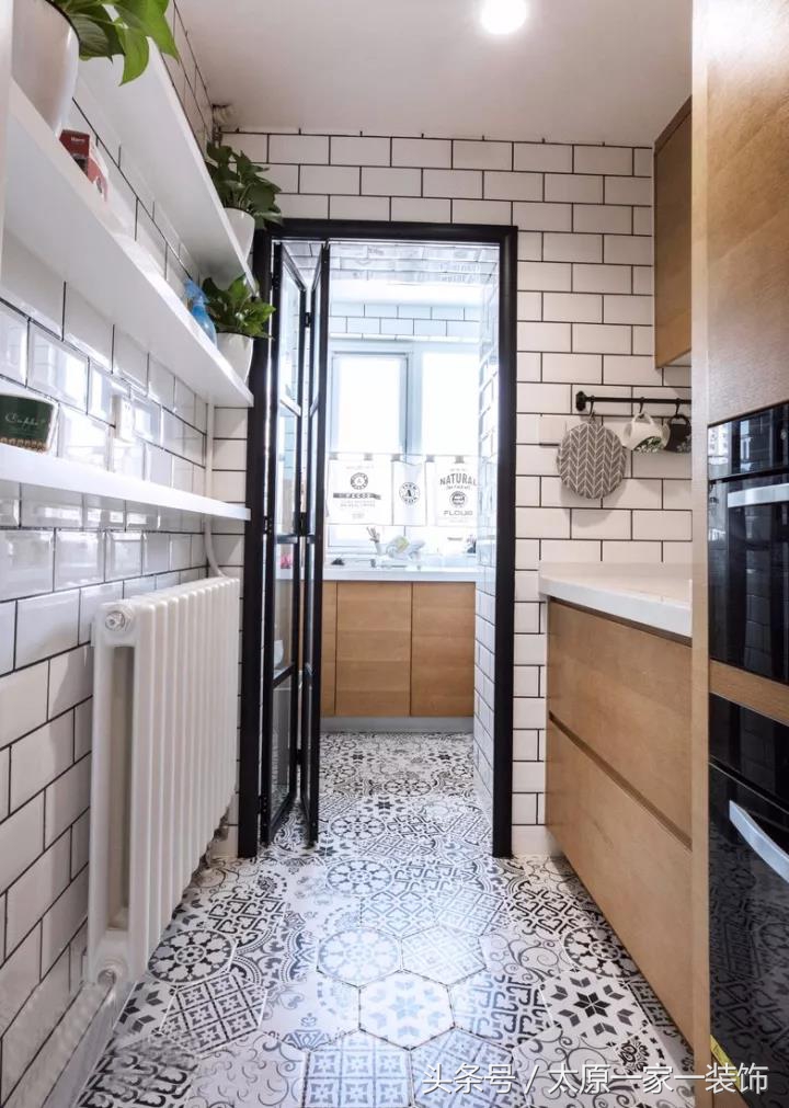 60平北欧小两居室，床头柜非常有设计感！