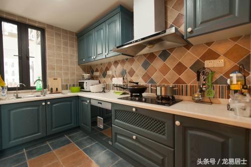 厨房门正对大门有什么影响,厨房门正对次卧门有什么影响