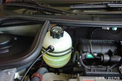 天气转冷该换防冻液了,防冻液哪些情况该换