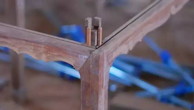 一千块跟1万块沙发的区别,红木家具贵在哪里