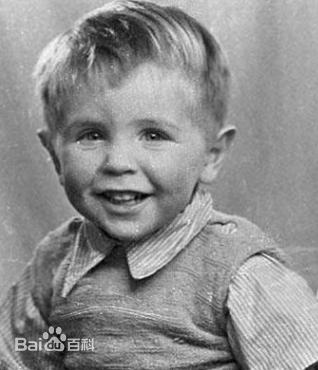 从爱因斯坦到霍金宇宙网课答案,2分钟带你了解霍金的一生