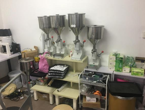 假货化妆品曝光视频新闻,假货护肤品曝光视频